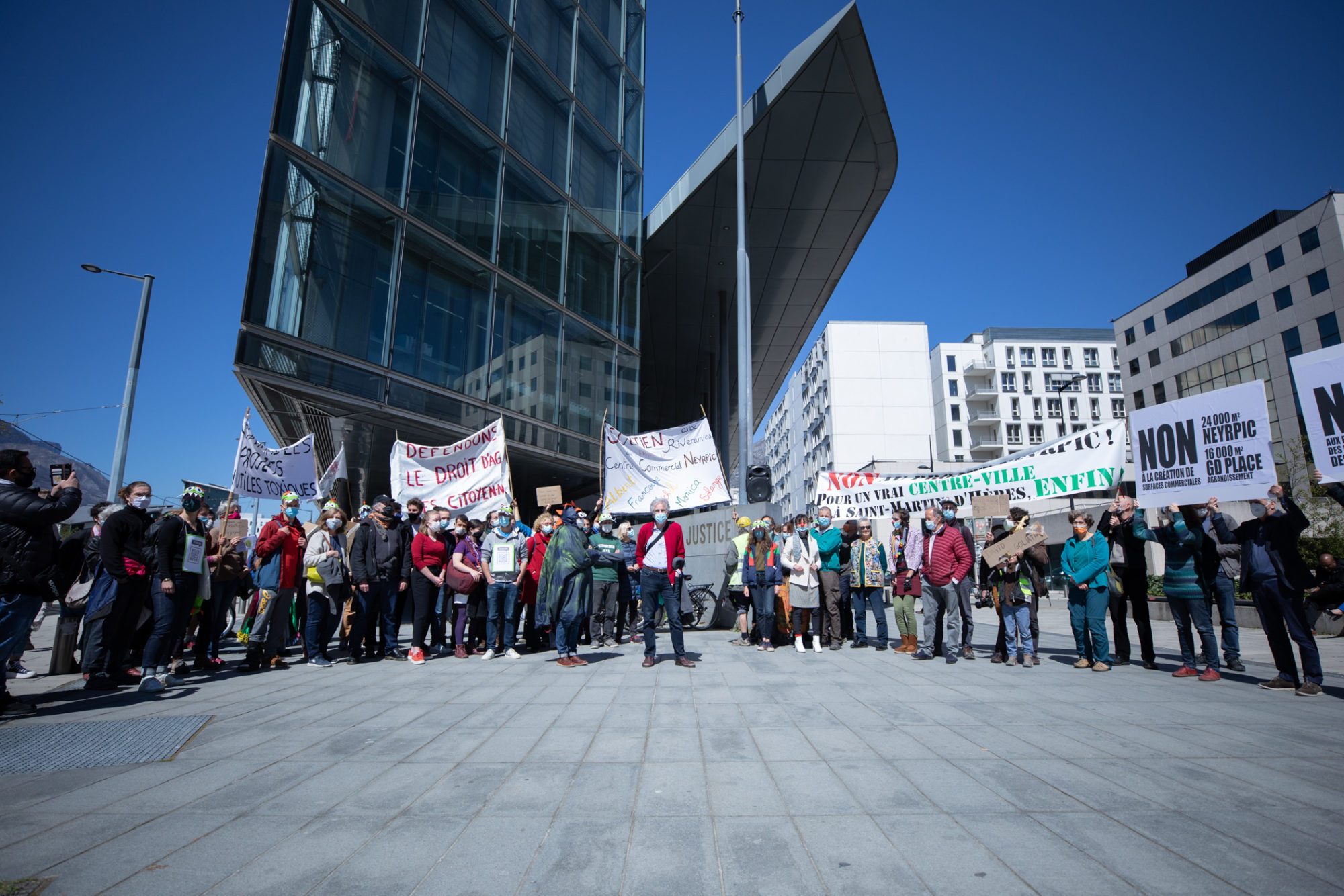 Mobilisation pour soutenir les riveraines et riverains de Neyrpic 8 avril 2021